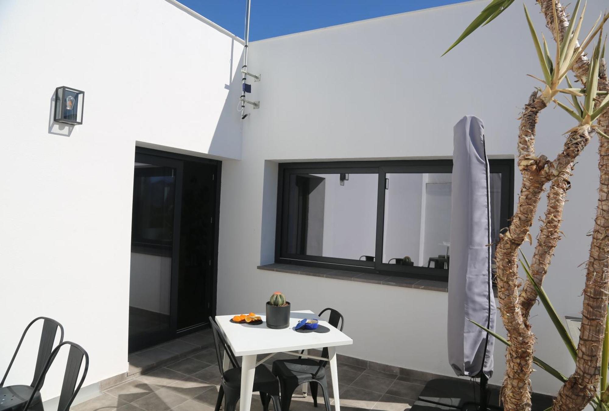 La Boheme Hotel *